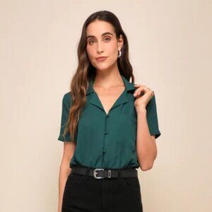 LULUS DARK GREEN SHORT-SLEEVE BUTTON UP TOP